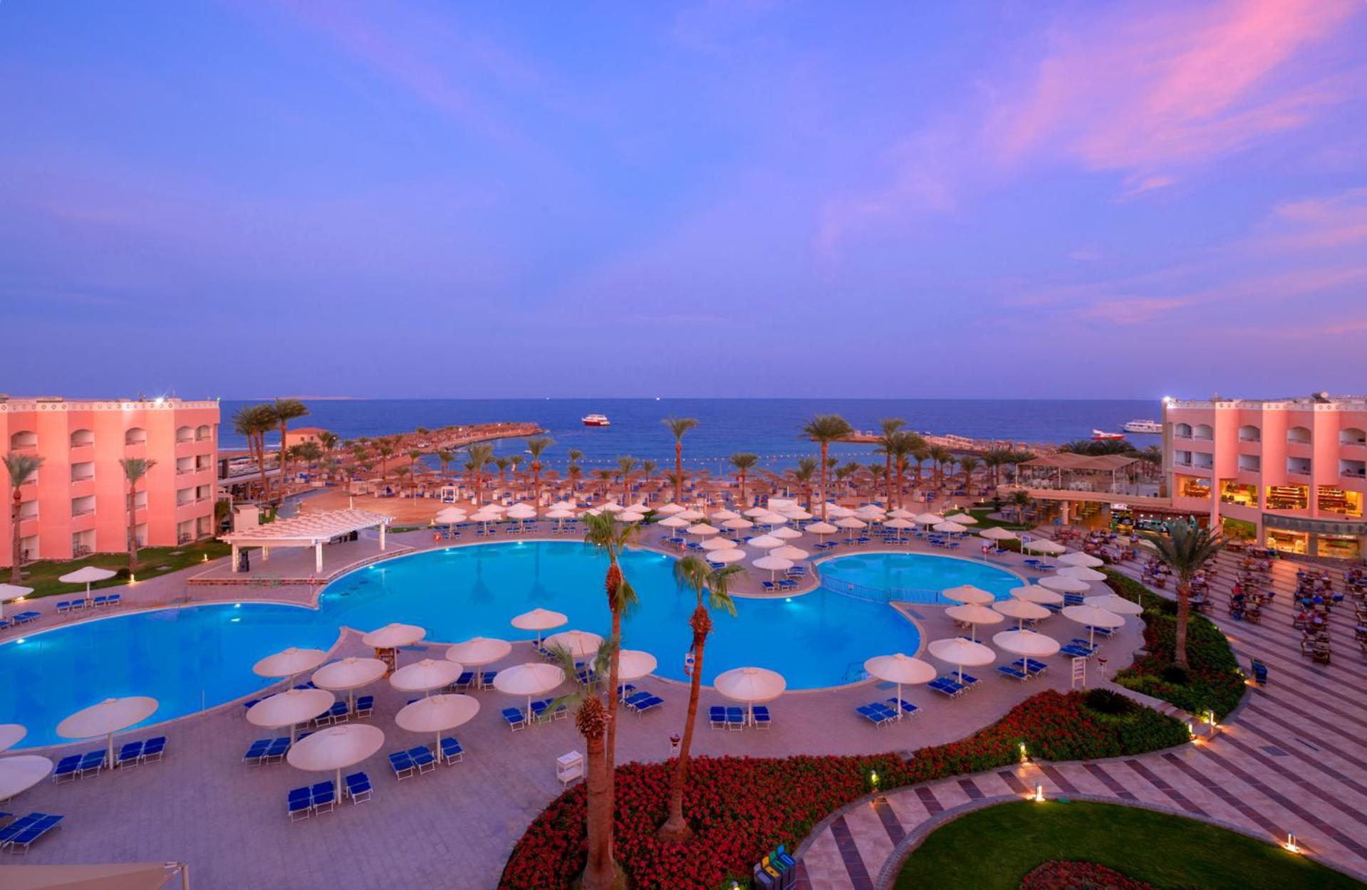 Albatros The Club - Aqua Park Üdülőközpont 4*